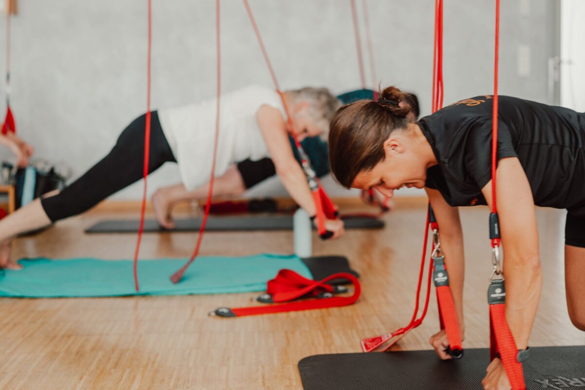 Neurac®- Redcord Active - Gaby Montag – Münster – Physiotherapie ...