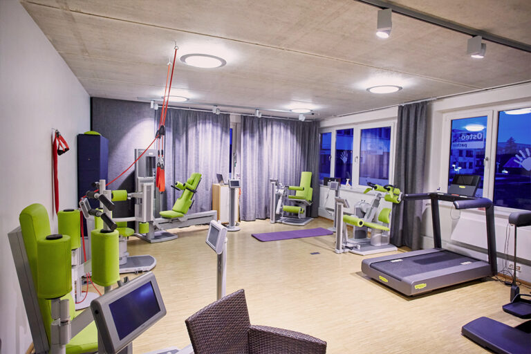 gaby-montag-physiotherapie_praxis_muenster_geraeteraum