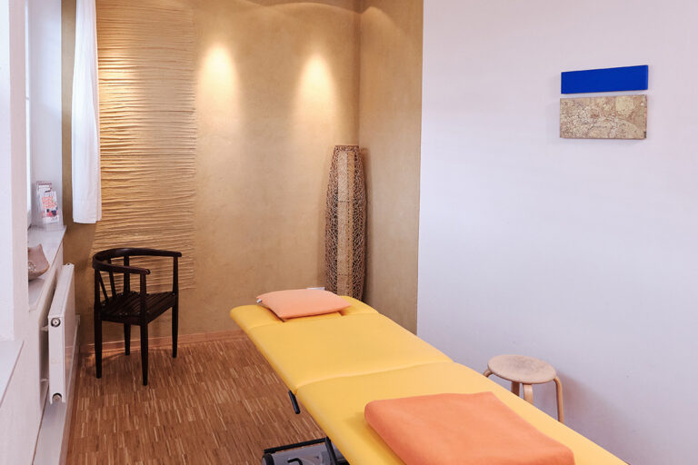 gaby-montag-physiotherapie_praxis-therapieraum-08_1200x800
