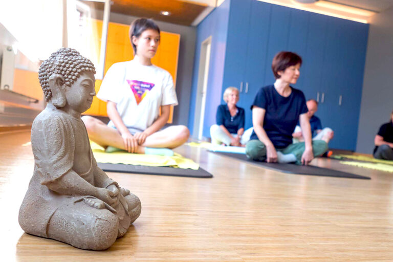 gaby-montag-physiotherapie_praxis_yoga